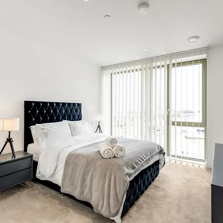 Khayat Homes - The Khalifa - One Bed Luxury Apt